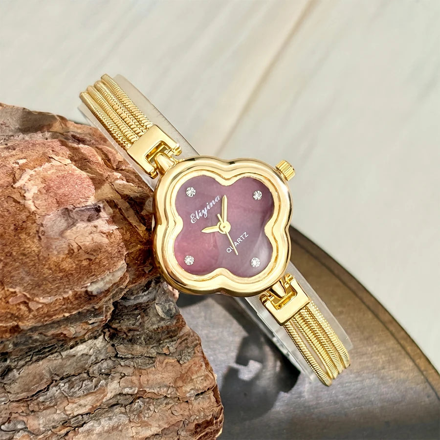 Vintage Clover Watch for Women – Retro Wrist Watch with Tassel Design