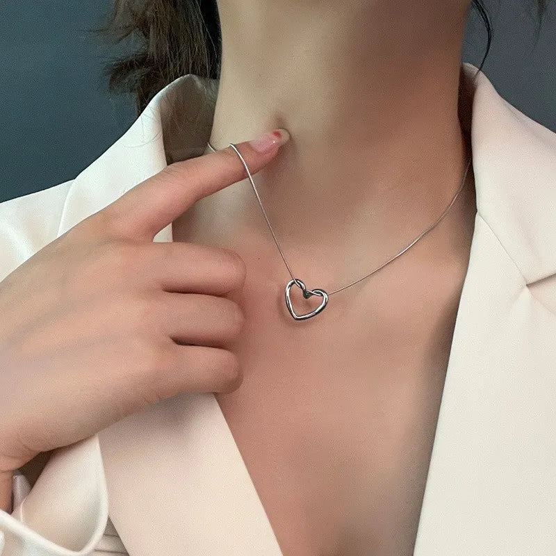 Collier Pendentif Cœur Torsadé — Acier Inoxydable