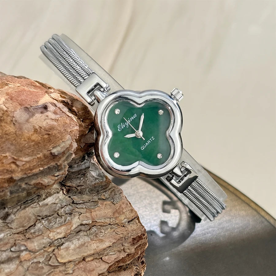 Vintage Clover Watch for Women – Retro Wrist Watch with Tassel Design