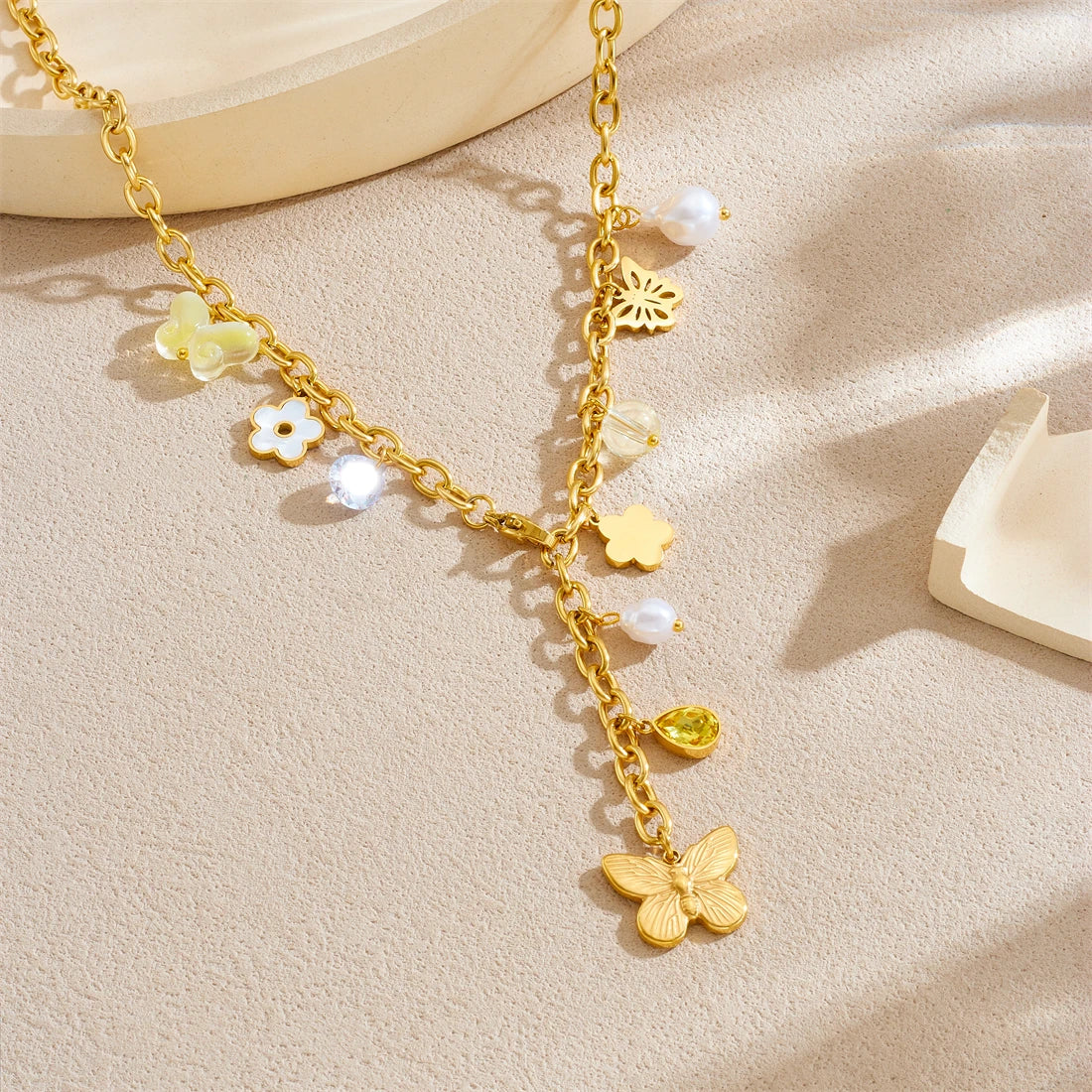 Collier Papillon Fleur Femme en Acier Inoxydable 316L – Zircon Goutte Jaune, Pampilles Élégantes & Résistant à l'Eau