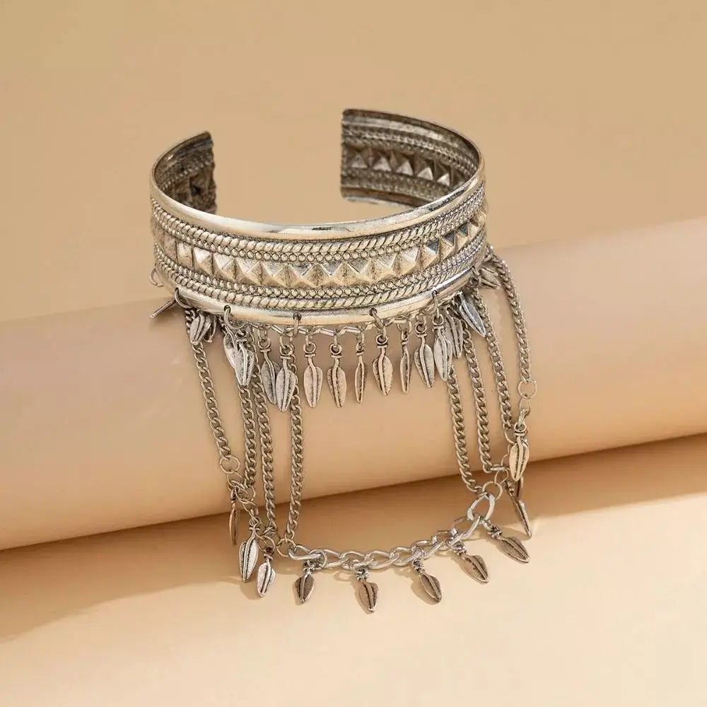 Bracelet de Bras Métallique à Pampilles pour Femme – Manchette Ajustable Ouverte Style Rétro Vintage