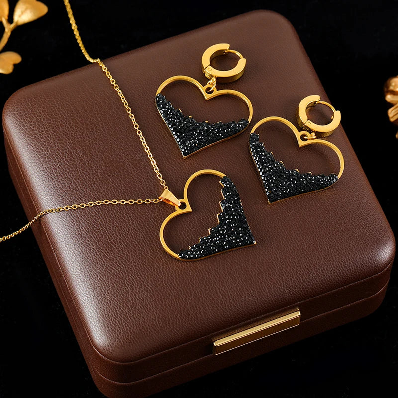 Ensemble Collier & Boucles d'Oreilles Cœur Creux en Acier Inoxydable 316L – Bijoux Élégants pour Femme