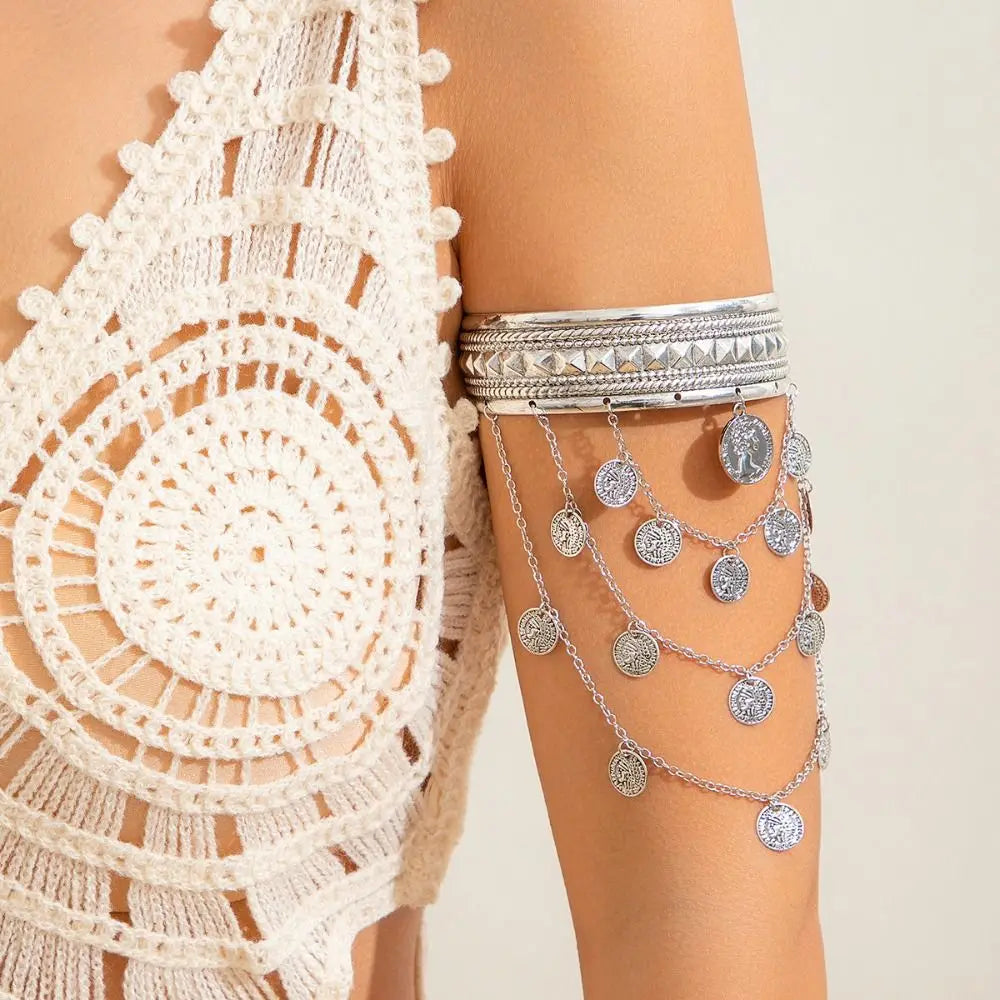 Bracelet de Bras Métallique à Pampilles pour Femme – Manchette Ajustable Ouverte Style Rétro Vintage