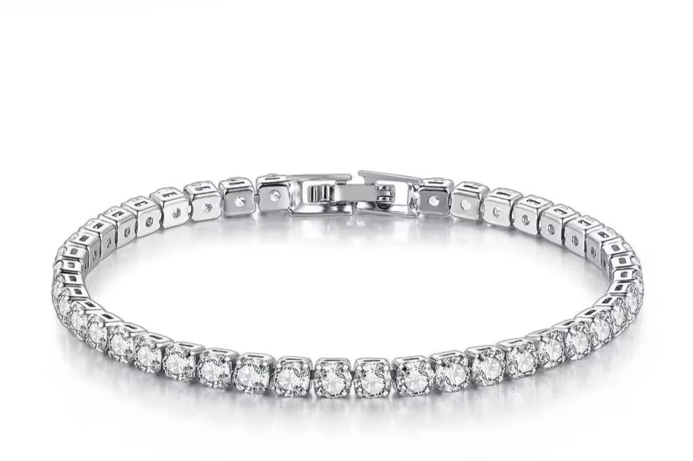 Classic Tennis Bracelet in 925 Sterling Silver